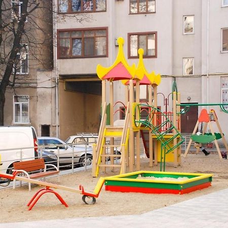 Нові Апартаменти 83 Ivano-Frankivsk Exterior foto